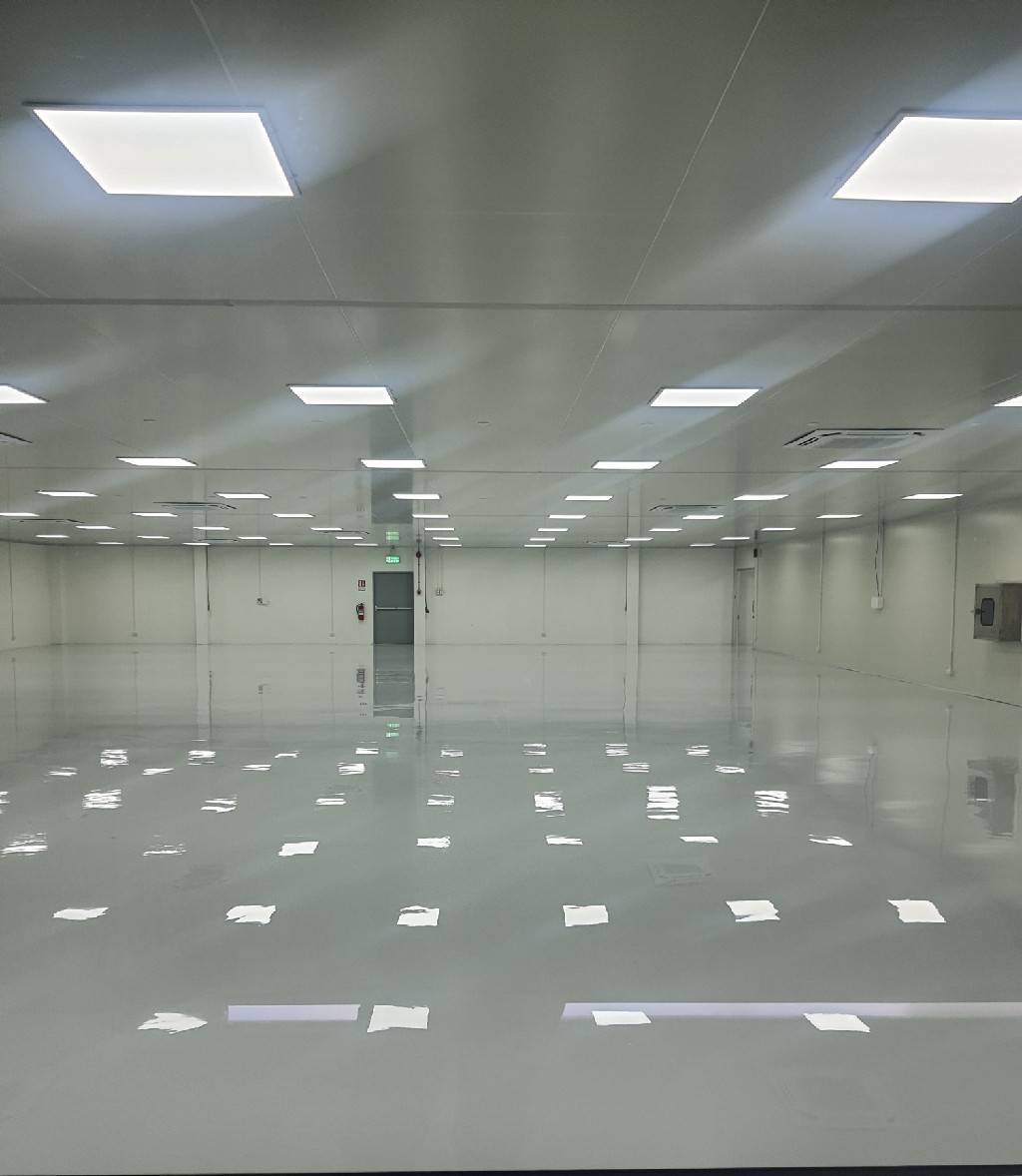 657047.jpg - โครงการ Epoxy self leveling ลูกค้า ยจก. อาร์มาทูร่า เทค