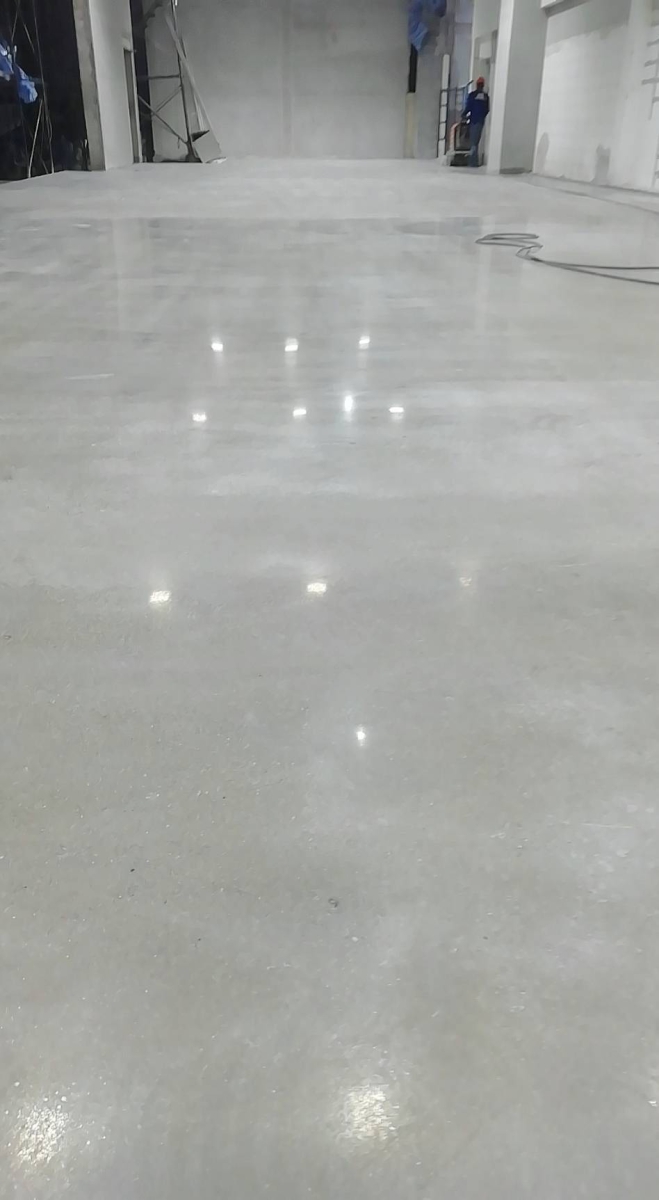 367610.jpg - Crytal floor