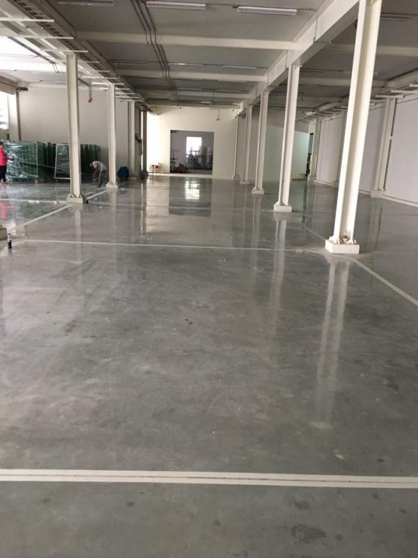 Polished Concrete - บริษัท เจ.เอ็น.คอลซัลแตนท์ กรุ๊ป - บริการติดตั้งและจำหน่ายระบบเคลือบพื้นโรงงานอุตสาหกรรมทุกประเภท ด้วยทีมงานมืออาชีพ ประสบการณ์กว่า 10 ปี รับประกันคุณภาพตามมาตรฐาน HACCP และ GMP